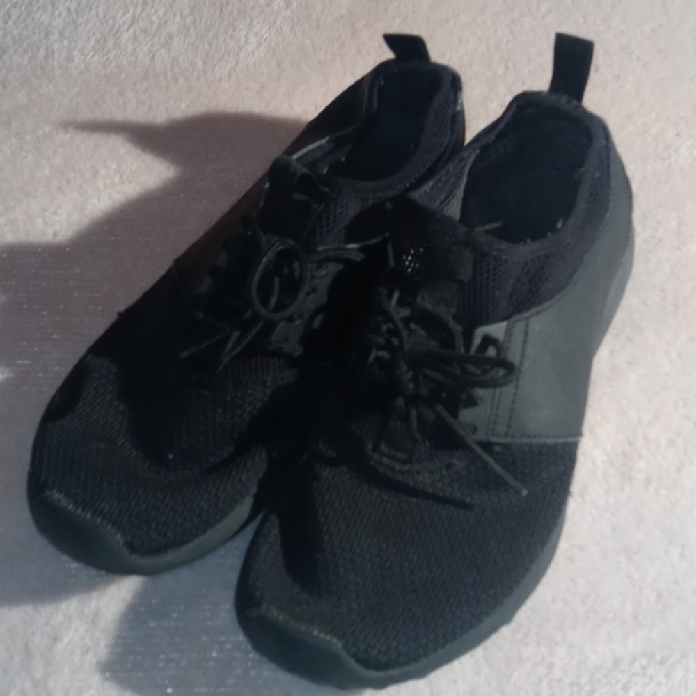 ❤ USED Nike Shoes